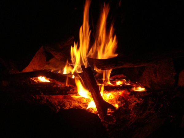 Lửa rất quan trọng đặc biệt là khi thời tiết trở lạnh